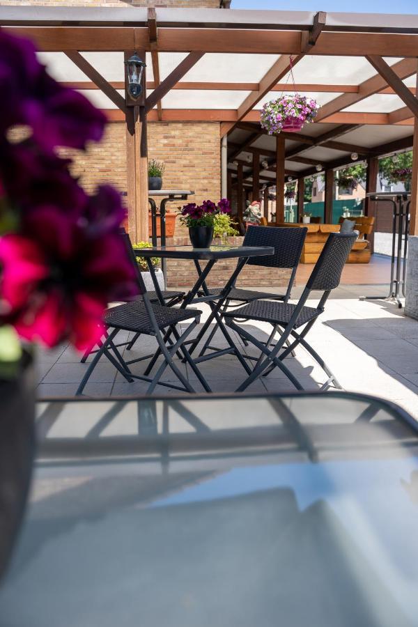 Monika Hotel Zutendaal